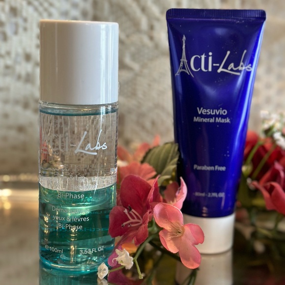 Acti-Labs Makeup Set. Facial Mask, Bi Phase Makeup Remover & Eyeshadow Palette - Picture 5 of 9